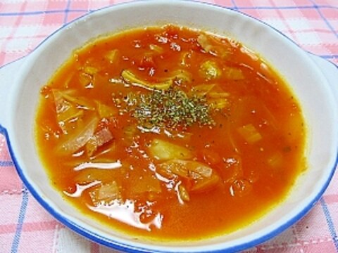 トマトと野菜のスープ